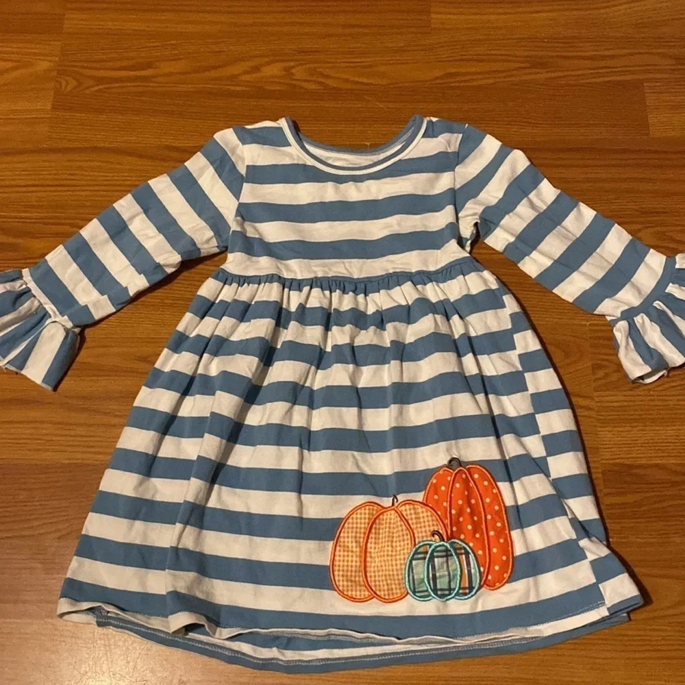 Girl’s Long Sleeve Dress size Large (CJ)